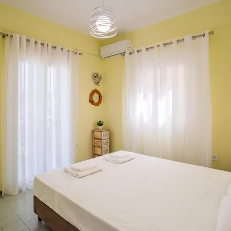 Kostas River 2-bedroom House Apartman Lefkími