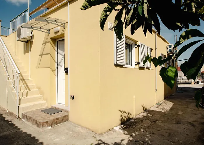 Kostas River 2-bedroom House