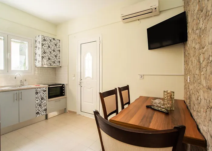 Kostas River 2-bedroom House *