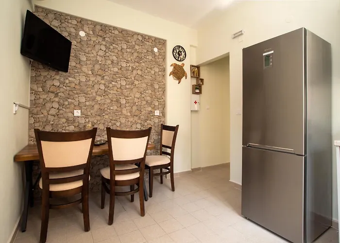 Kostas River 2-bedroom House Διαμέρισμα *